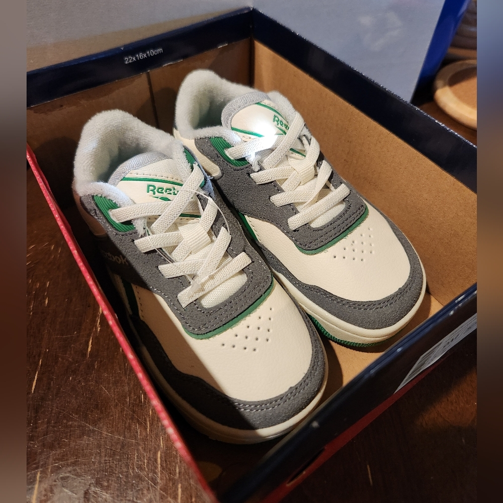 Reebok Court Drift Childrens Sneakers NIB
